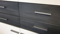 Kommode Studio 2 weiß Absetzung Esche grau Highboard 2-türig